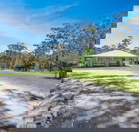 100 Acre Holiday - Accommodation Adelaide