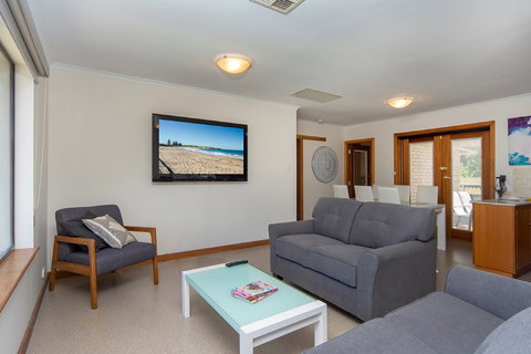 30 Strangways - Accommodation Adelaide 0