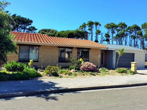 30 Strangways - Accommodation Adelaide 1