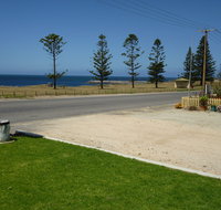 Anchors Away - Accommodation Adelaide