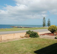 Jay Jay's Beach House - Accommodation Adelaide