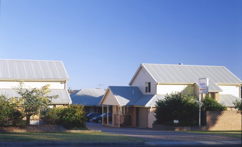 Dolphin Shores - Accommodation Adelaide 0