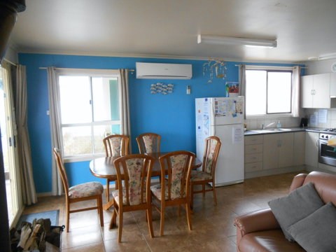Dot N Pats - Accommodation Adelaide 2