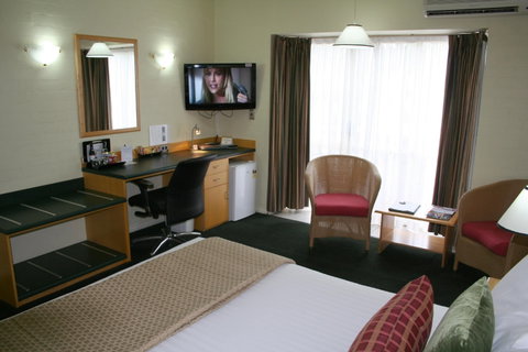 Grand Country Lodge - Accommodation Adelaide 0