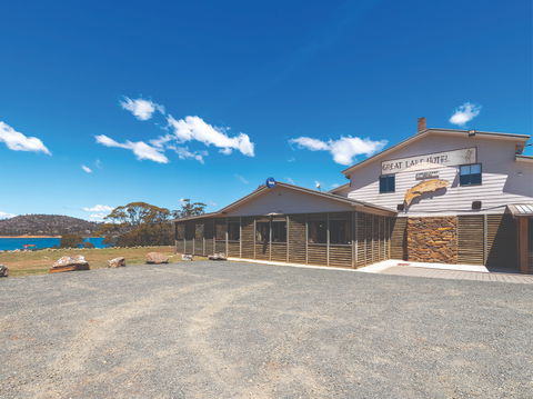Great Lake Hotel - Accommodation Adelaide 0