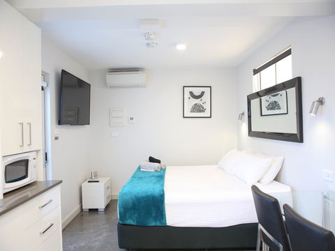 Mark Studios - Accommodation Adelaide 1