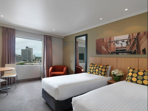 Travelodge Hotel Melbourne Southbank - Accommodation Adelaide 1