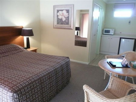 Margaret River Hotel & Holiday Suites - Accommodation Adelaide 3