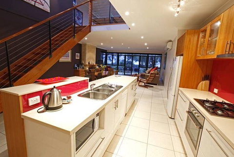 Halcyon Bay - Accommodation Adelaide 1