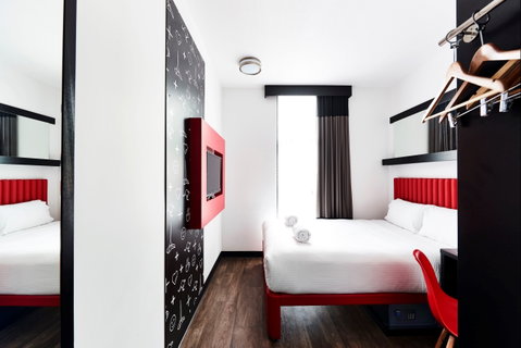 Ibis Melbourne Swanston Street Hotel - Accommodation Adelaide 1