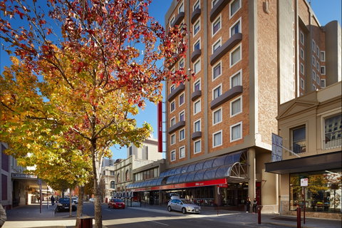 Ibis Perth - Accommodation Adelaide 0