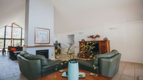 Kangaroo Retreat Holiday House - Accommodation Adelaide 1