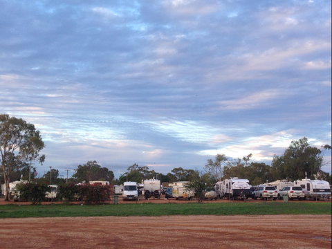 Lightning Ridge Holiday Park - Accommodation Adelaide 2