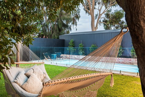 Luxury Inner City Oasis - Pool, City & Beach - Accommodation Adelaide 0