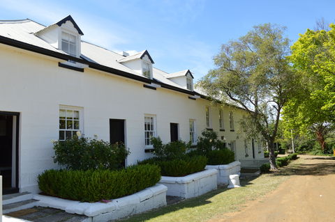 Lythgo's Row Colonial Cottages - Accommodation Adelaide 1
