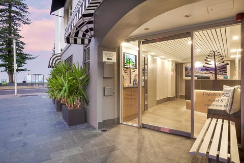 Manly Paradise Beachfront Motel And Apartments - Accommodation Adelaide 0