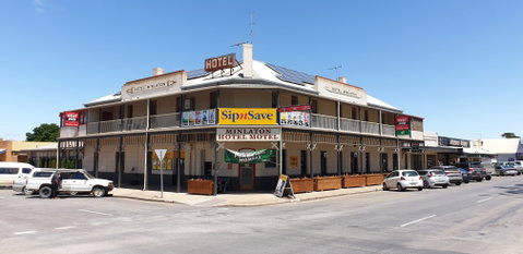 Minlaton Hotel - Accommodation Adelaide 0