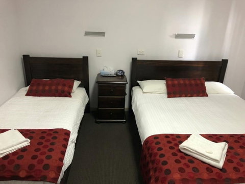 Minlaton Hotel - Accommodation Adelaide 2