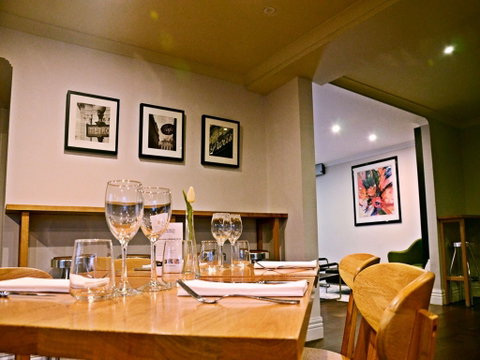 The Waverley International Hotel - Accommodation Adelaide 2