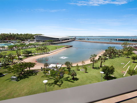 Akuna Waterfront - Accommodation Adelaide 0