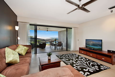 Akuna Waterfront - Accommodation Adelaide 2