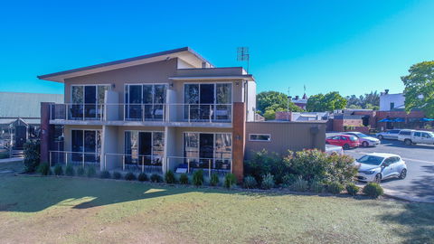 Campaspe Lodge At The Echuca Hotel - Accommodation Adelaide 1