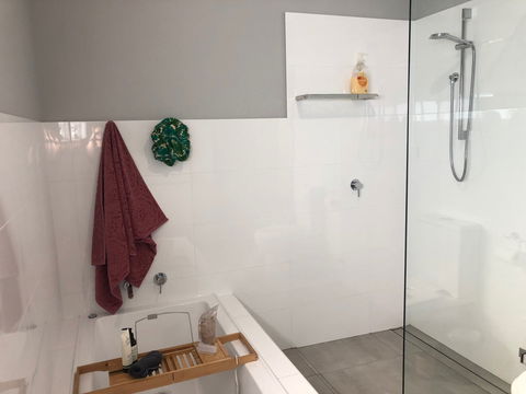 Escape At The Harbour - Accommodation Adelaide 2