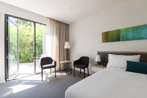 Flinders Hotel - Accommodation Adelaide 2