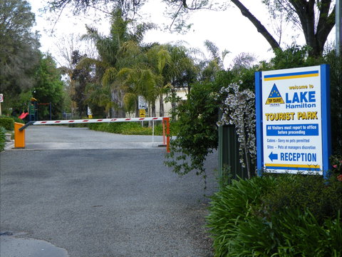 Lake Hamilton Motor Village And Caravan Park - Accommodation Adelaide 2