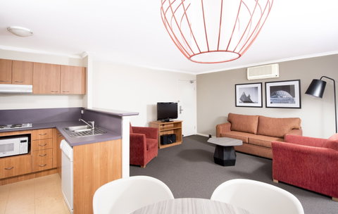 Mantra On Northbourne - Accommodation Adelaide 1