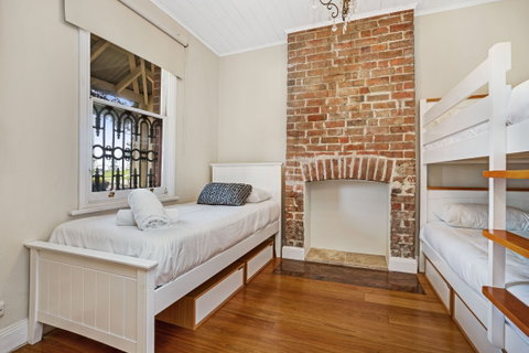 Newcastle Executive Homes - Oceanview Terrace - Accommodation Adelaide 2