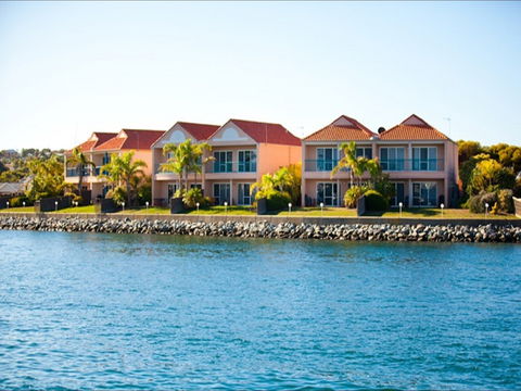 Port Lincoln Waterfront Apartments - Accommodation Adelaide 2