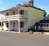 The White House Carcoar - Accommodation Adelaide