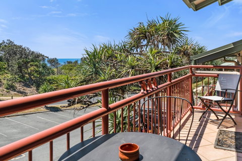 16 Point Lookout Beach Resort - Accommodation Adelaide 0