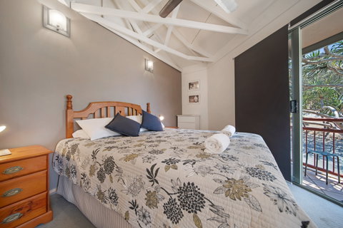 16 Point Lookout Beach Resort - Accommodation Adelaide 1