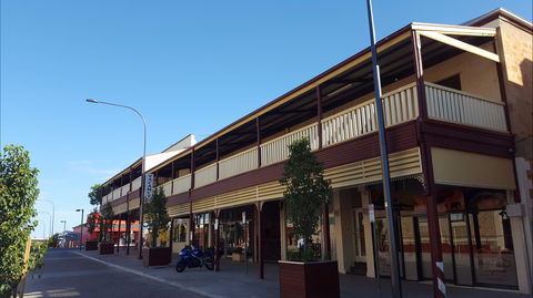 Balcony On Sixth Lodge - Accommodation Adelaide 0