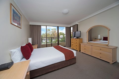 BreakFree Capital Tower - Accommodation Adelaide 1