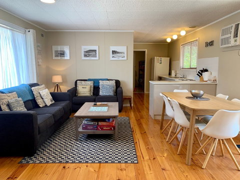 Crows Nest - Accommodation Adelaide 1