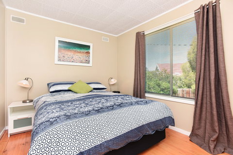 Crows Nest - Accommodation Adelaide 2