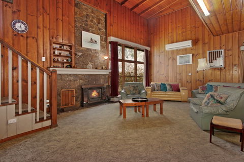 Le Chateau - Accommodation Adelaide 1