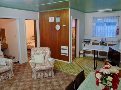 Parkers Holiday Cottages - Accommodation Adelaide 1