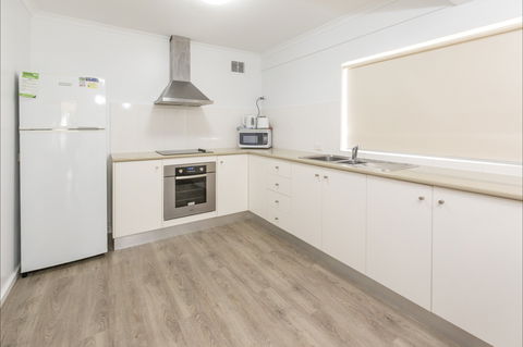 Spalding Lodge Unit 16 - Accommodation Adelaide 2