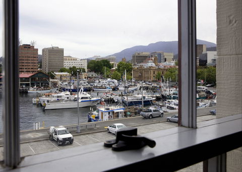 Sullivans Cove Apartments - Harbourside - Accommodation Adelaide 1