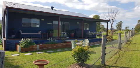 The Wattle Lodge - Accommodation Adelaide 0