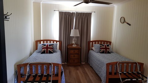 The Wattle Lodge - Accommodation Adelaide 2