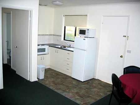 A Line Holiday Village - Accommodation Adelaide 2