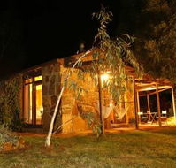 Wombat Hills Cottages - Accommodation Adelaide