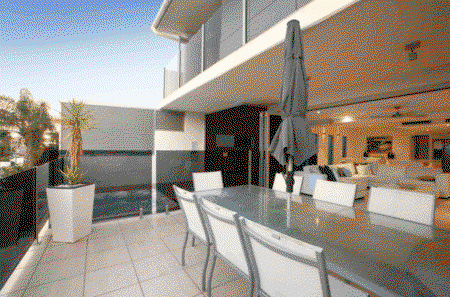 Alex Beach House - Accommodation Adelaide 1