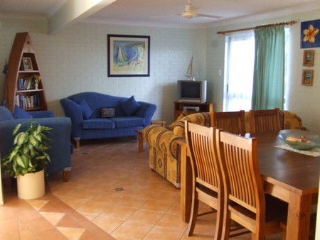 Ocean Court Apartments - Accommodation Adelaide 3