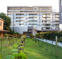 Honeysuckle Executive Apartments - Accommodation Adelaide